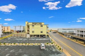 Exterior - Top-Floor, Ocean View Condo with Central AC, WiFi & Balcony - Walk to the Beach (Ocean City)