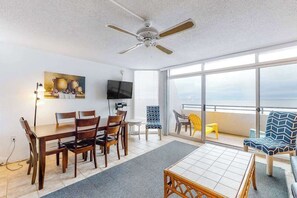 Dining - Oceanfront Condo with 2 Balconies, Beach Views, AC, WiFi & Shared Pool (Ocean City)