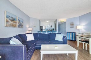TV, offices - Oceanfront Condo with a Balcony, AC, WiFi, Ocean View & Shared Outdoor Pool (Ocean City)