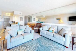 TV, DVD player - Remodeled, updated oceanfront condo with balcony, central AC & beach access (Ocean City)