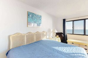 2 bedrooms, WiFi, bed sheets - Oceanfront Condo with a Balcony, AC, WiFi, Great Views & Shared Pools/Hot Tub (Ocean City)