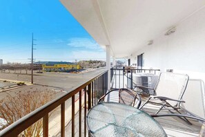 Property grounds - Outrigger 205 (Ocean City)