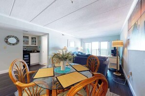 Interior - Renovated, Oceanfront Condo w/ Gorgeous Ocean Views, Balcony, AC & WiFi (Ocean City)