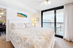 3 bedrooms, iron/ironing board, WiFi, bed sheets - Marvelous beach condo with balcony, pools, gym, sauna & game room (Ocean City)
