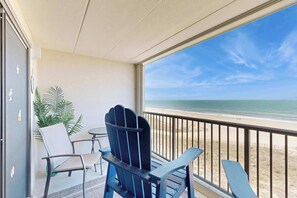 Property grounds - Delightful beachfront condo with balcony, sweeping views, pool, W/D & central AC (Ocean City)