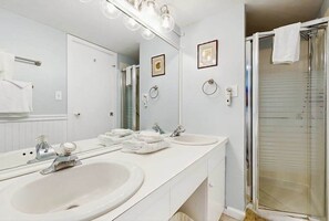 Shower, towels - Oceanfront Condo with a Shaded Balcony, AC, WiFi, Laundry & Shared Pool (Ocean City)