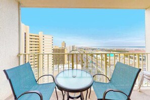 Property grounds - Convenient condo with side ocean views, balcony, pools, & tennis (Ocean City)