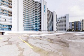 Exterior - Oceanfront Condo with Great View, Balcony, Fast WiFi, AC & Shared Pools/Hot Tub (Ocean City)