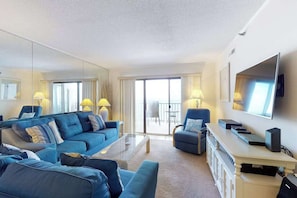 TV, DVD player, offices - Oceanfront Condo with Great View, Balcony, Fast WiFi, AC & Shared Pools/Hot Tub (Ocean City)