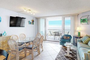 TV, offices - Oceanfront Condo with Shaded Balcony, WiFi, Laundry, AC & Shared Pool (Ocean City)