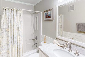 Shower, towels - Our Place At The Beach 202G (Ocean City)