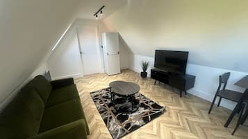 Apartment, 1 Bedroom | Living area