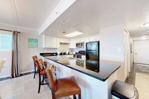 Fridge, microwave, oven, stovetop - Waterfront Family-Friendly Condo w/Private Balcony, A/C, Shared Outdoor Pool (Ocean City)