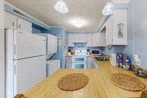 Fridge, microwave, oven, stovetop - Budget-Friendly Beach Condo w/Private Washer/Dryer, Central A/C, WiFi (Ocean City)