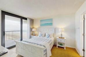 2 bedrooms, iron/ironing board, WiFi, bed sheets - Modern, ocean-view condo with balcony, pools, saunas, tennis & gym (Ocean City)