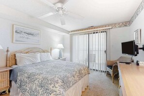 3 bedrooms, WiFi, bed sheets - Oceanfront Condo w/ Amazing Beach View, Balcony, Central AC & Laundry (Ocean City)