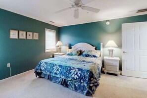 3 bedrooms, WiFi, bed sheets - Well-Located Condo w/Partial Ocean Views, Private Balcony, Washer/Dryer, A/C (Ocean City)