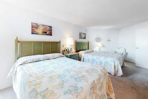 1 bedroom, WiFi, bed sheets - Oceanfront condo with shaded balcony, WiFi, AC, washer/dryer, & pool (Ocean City)