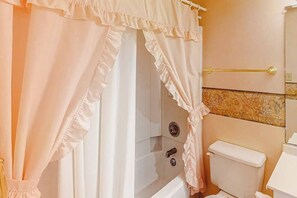 Shower, hair dryer, towels - Convenient Coastal Condo w/Shared Outdoor Pool, Private Washer/Dryer, Free WiFi (Ocean City)