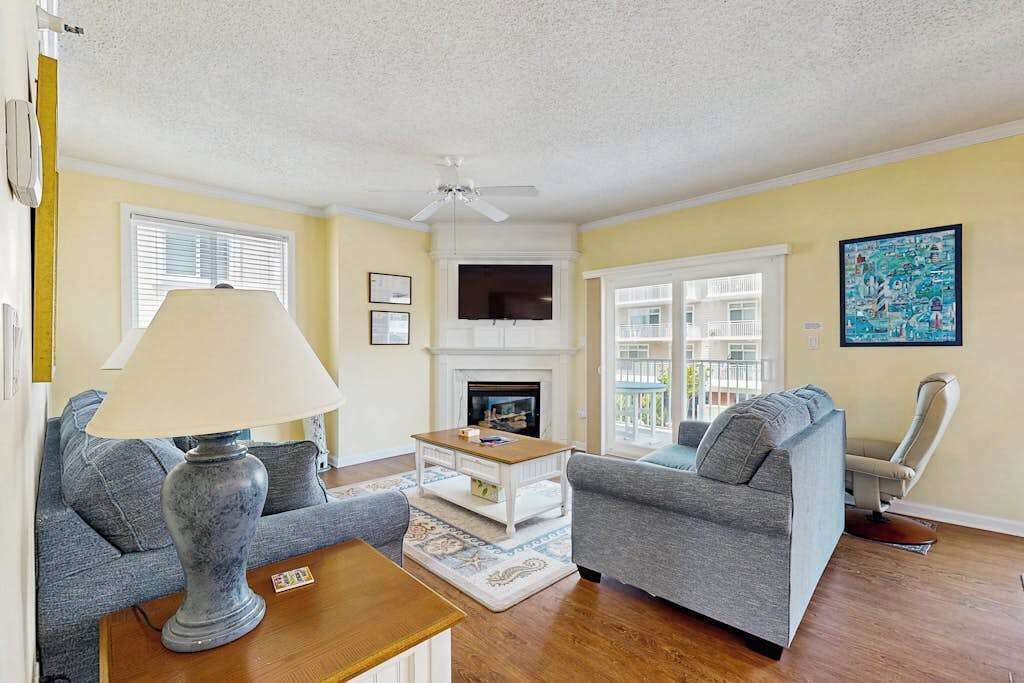 TV, fireplace, DVD player, offices