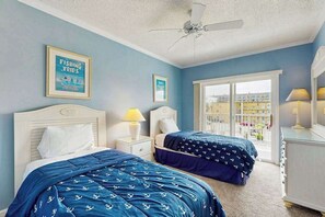 3 bedrooms, WiFi, bed sheets - Ocean Block Condo w/ 2 Balconies, AC, Fireplace, Laundry & Shared Pool (Ocean City)