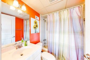 Shower, towels - 1st-floor oceanfront condo close to beach with private balcony, vibrant interior (Ocean City)