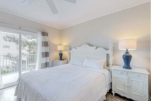 3 bedrooms, iron/ironing board, WiFi, bed sheets - Newly Updated Condo Steps from the Beach w/ Balcony, Shared Rooftop Pool (Ocean City)