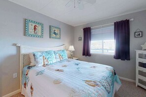 3 bedrooms, WiFi, bed sheets - Triton's Trumpet C 504 (Ocean City)