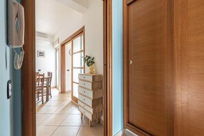 Departamento, 3 habitaciones, balcón | Interior
