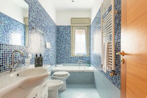 Apartment, 3 Bedrooms, Balcony | Bathroom - D'Ossuna Central Home by Wonderful Italy (Palermo)