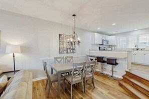 Interior - Newly Renovated, 3-Story Townhome with Balconies, WiFi, AC & Washer/Dryer (Ocean City)