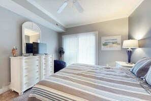 3 bedrooms, WiFi, bed sheets - Bayside Condo with Large Balcony, Sunset Views, Gas Fireplace & Shared Pool (Ocean City)