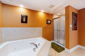 Shower, towels - Well-Decorated, Ocean Block Condo w/ Fireplace, Balcony & Shared Pool/Gym (Ocean City)