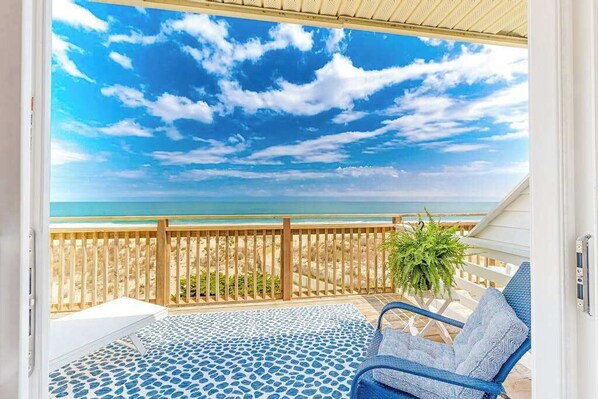 Property grounds - Oceanfront with Direct Beach Access (Ocean City)