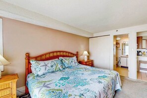 3 chambres, fer et planche à repasser, Wi-Fi, draps fournis