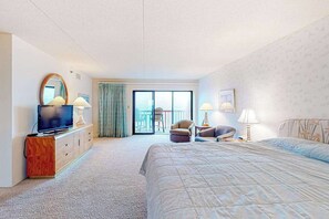 3 bedrooms, iron/ironing board, WiFi, bed sheets - Terrific Ocean View Condo w/Private W/D, Shared Pools, Beach Access, Free WiFi (Ocean City)