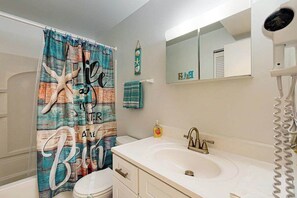 Shower, towels - Condo Next to Northside Park w/ AC, Washer/Dryer, Balcony & Shared Pool (Ocean City)