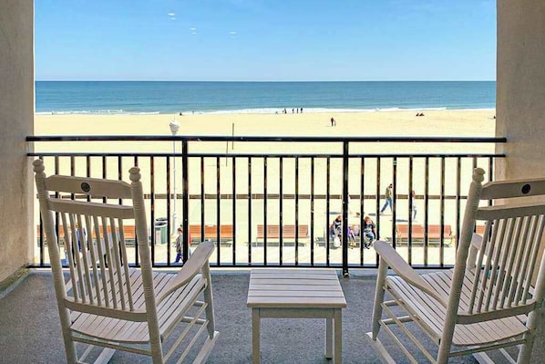 Property grounds - Polynesian 309 (Ocean City)