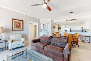 TV, DVD player, offices - Beachfront Condo with Amazing Water Views, Private Balcony, A/C (Ocean City)