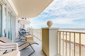 Terrace/patio - Beachfront Condo with Amazing Water Views, Private Balcony, A/C (Ocean City)
