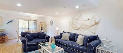 TV, fireplace, DVD player, offices