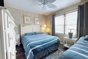 1 bedroom, WiFi, bed sheets - Recently Renovated Condo near the Ocean w/Private Balcony, Washer/Dryer, A/C (Ocean City)