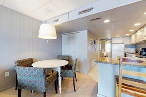 Dining - Grandview 203 (Ocean City)