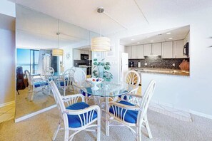 Dining - Incredible waterfront condo with furnished balcony, beach views, pools & gym (Ocean City)