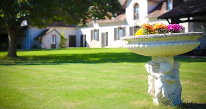 Manoir à la campagne Un séjour d'exception entre nature, histoire et convivialité