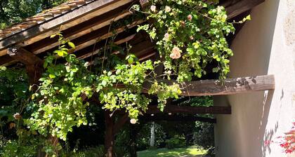 Manoir à la campagne Un séjour d'exception entre nature, histoire et convivialité