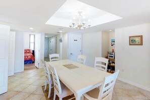 Dining - Fountainhead Towers 801 (Ocean City)