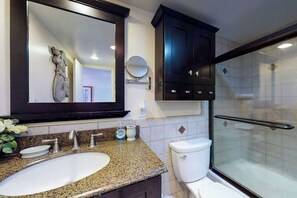 Shower, towels - Fountainhead Towers 409 (Ocean City)