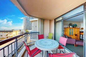Outdoor dining - Fountainhead Towers 405 (Ocean City)