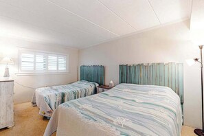 2 bedrooms, WiFi, bed sheets - Comfy Suite Featuring Balcony with Ocean Views, Free WiFi, Central AC (Ocean City)